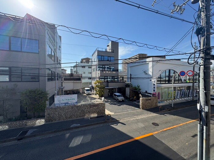 物件内観写真22　(室内からの展望)