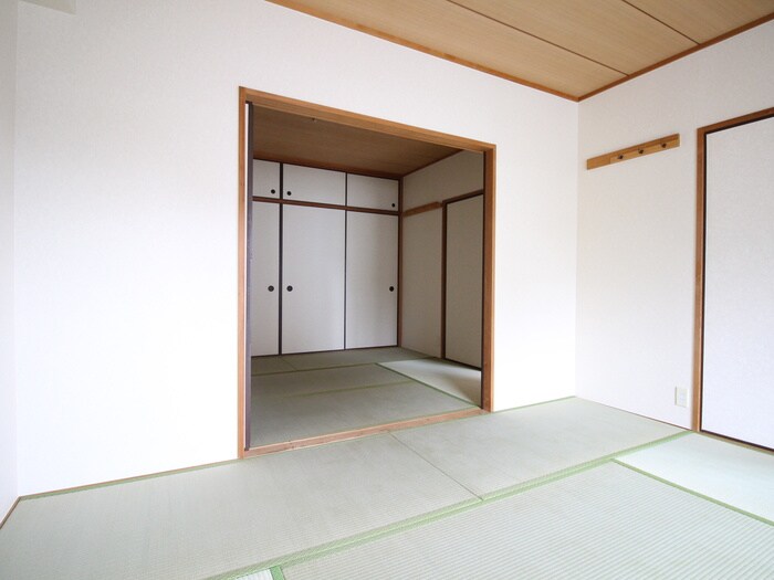 物件内観写真9　(居室)