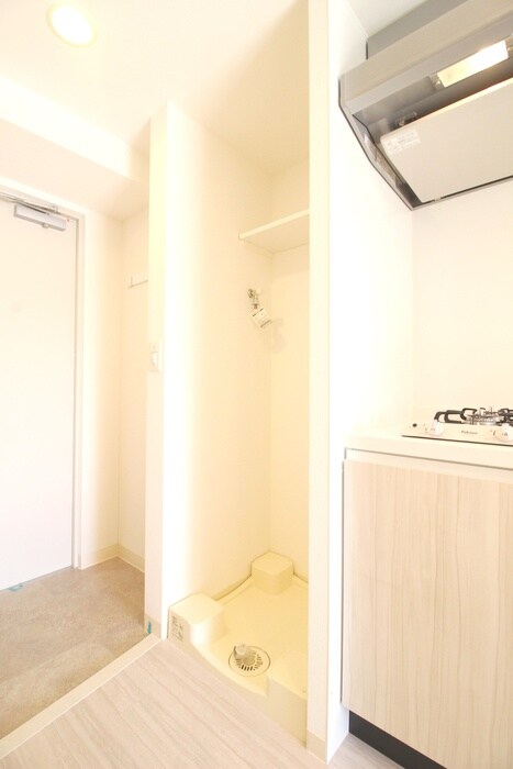 物件内観写真11　(洗濯機置場)