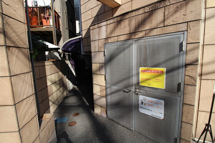 物件外観写真4　(建物設備)