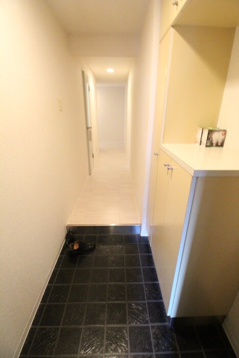 物件内観写真21　(玄関)