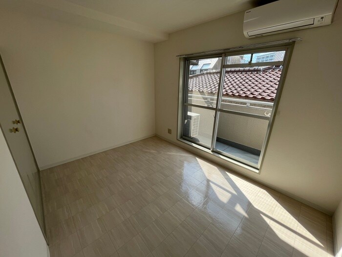 物件内観写真22　(居室)