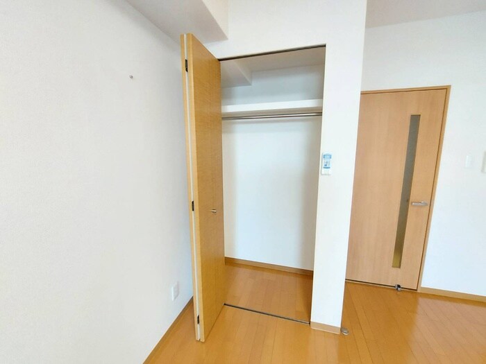 物件内観写真12　(収納)