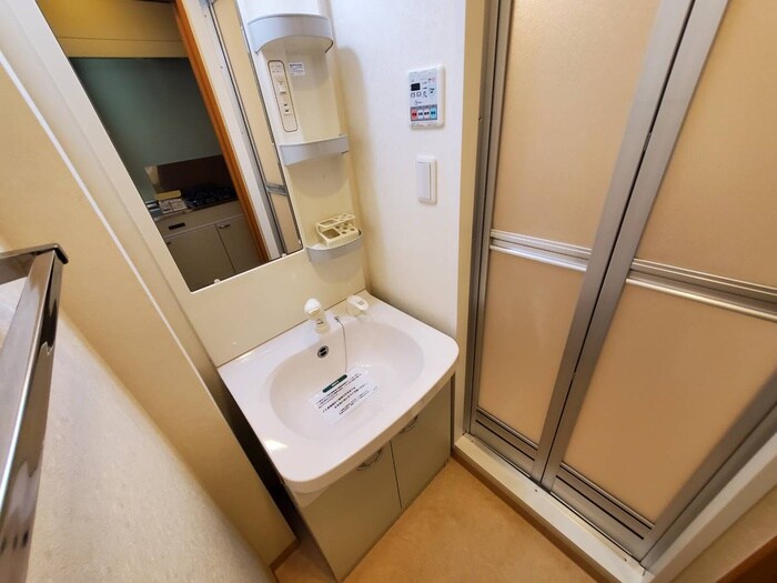 物件内観写真14　(洗面)