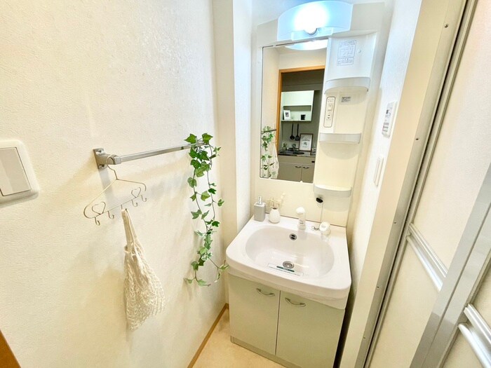 物件内観写真15　(洗面)