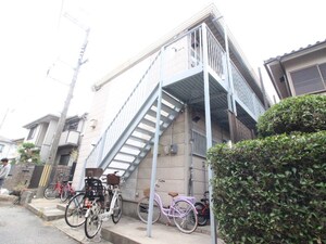 ウエストハイツ外観写真