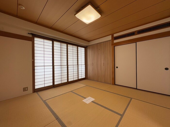 物件内観写真4　(居室)