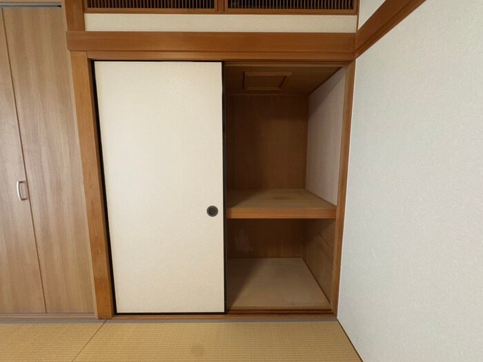 物件内観写真16　(収納)