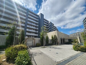 ﾌﾟﾚﾐｽﾄ南千里津雲台ﾊﾟｰｸﾌﾛﾝﾄ外観写真