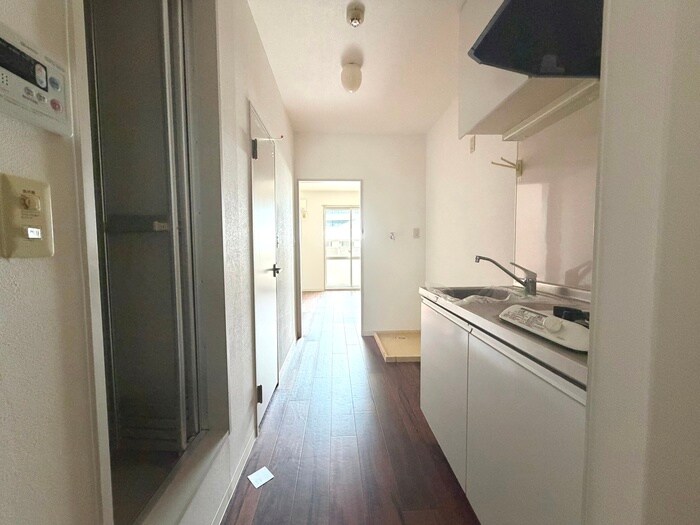 物件内観写真21　(玄関)