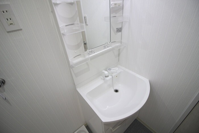 物件内観写真6　(洗面)