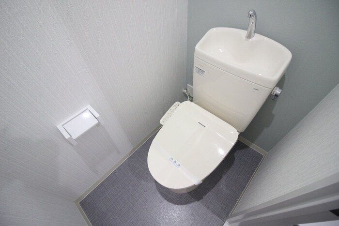 物件内観写真8　(トイレ)