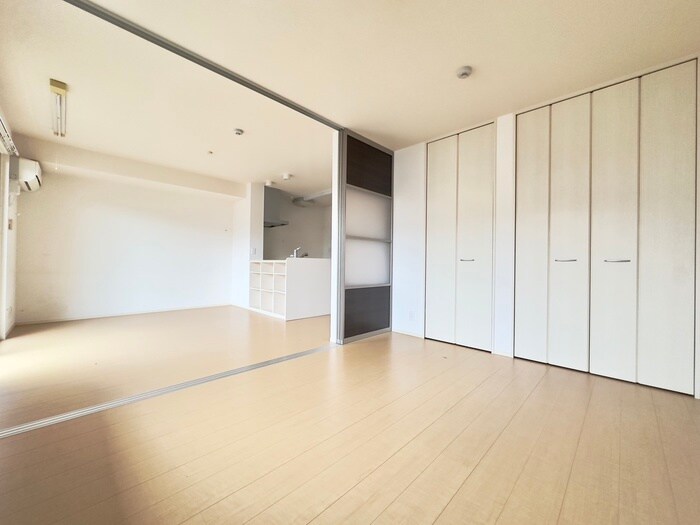 物件内観写真11　(居室)