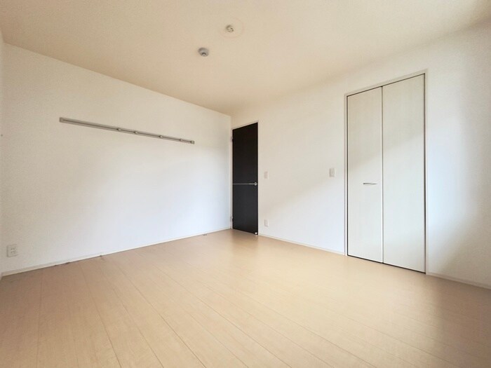 物件内観写真18　(居室)