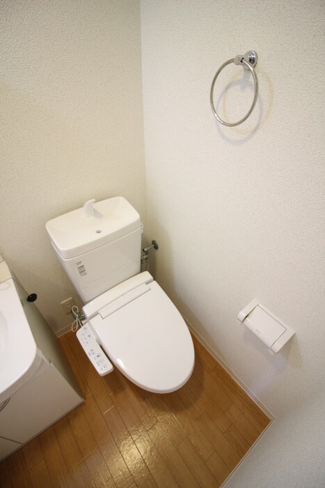 物件内観写真9　(トイレ)