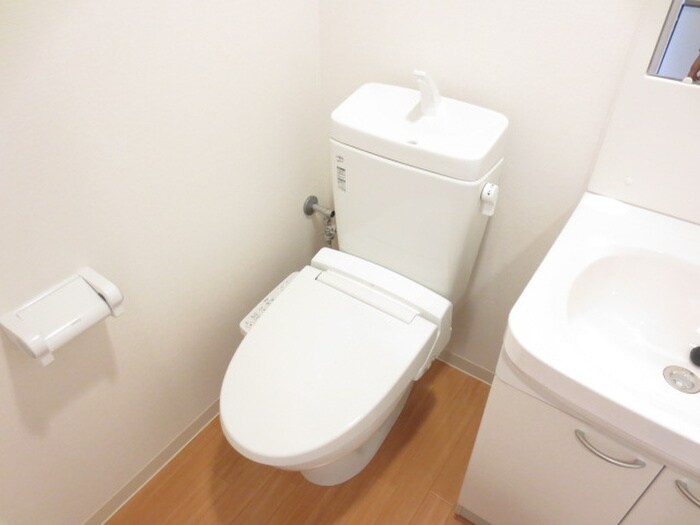 物件内観写真9　(トイレ)