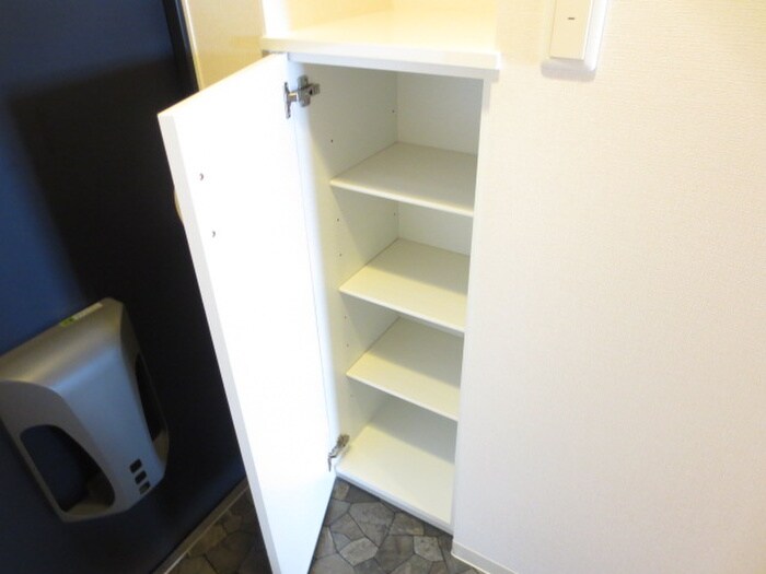 物件内観写真15　(靴箱)