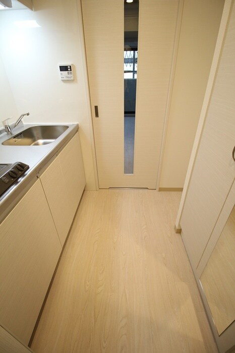 物件内観写真18　(廊下)