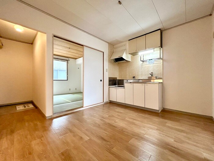 物件内観写真7　(居室)