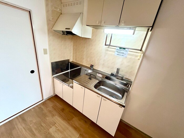 物件内観写真8　(キッチン)