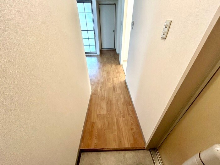 物件内観写真20　(廊下)