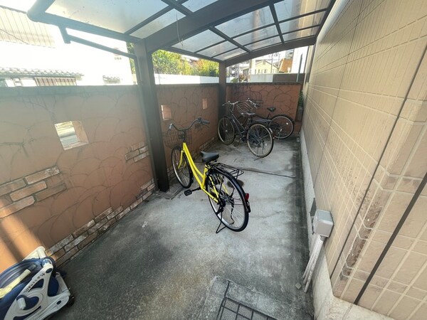 駐輪場