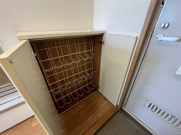 物件内観写真12　(靴箱)