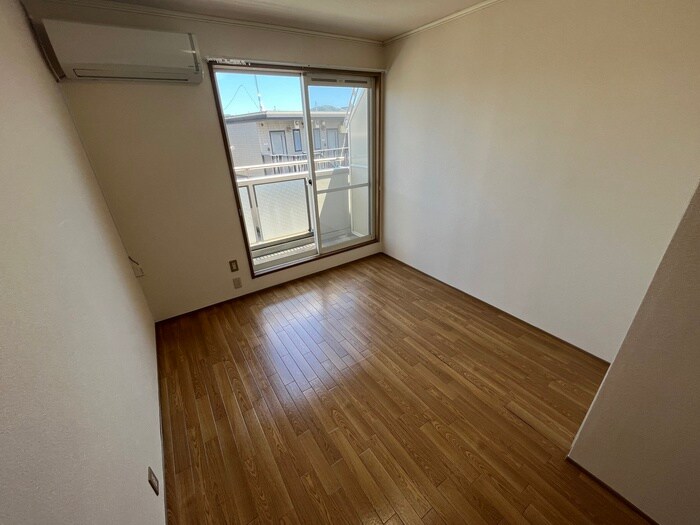 物件内観写真22　(居室)