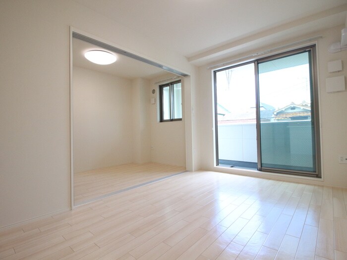 物件内観写真8　(居室)