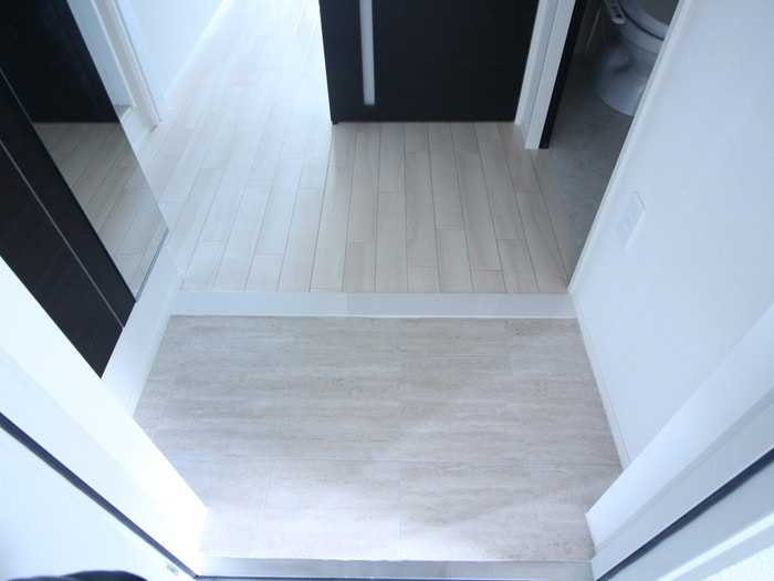 物件内観写真17　(玄関)