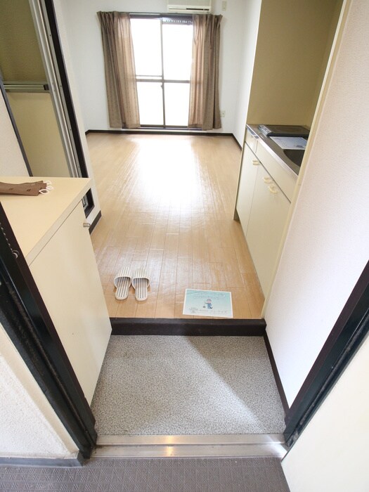 物件内観写真21　(玄関)