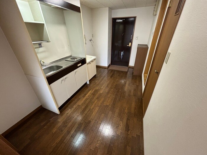 物件内観写真18　(廊下)