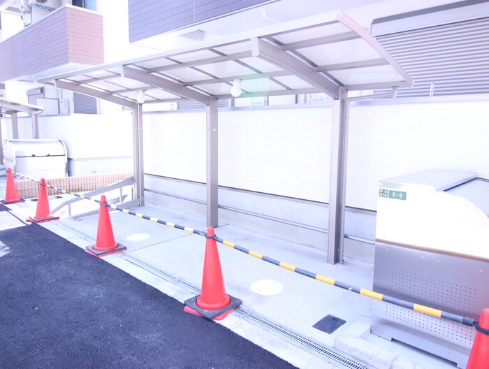 物件外観写真3　(駐輪場)