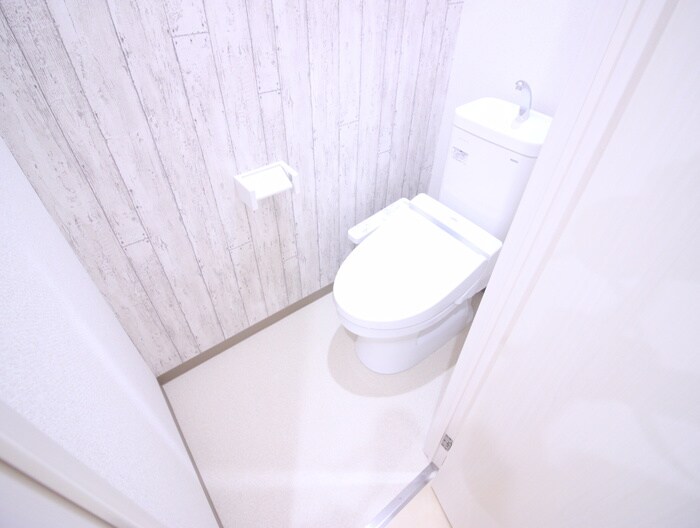 物件内観写真8　(トイレ)