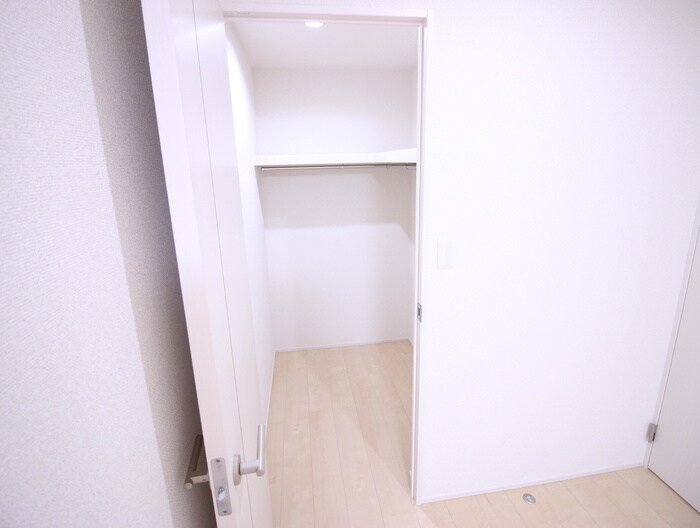 物件内観写真10　(収納)