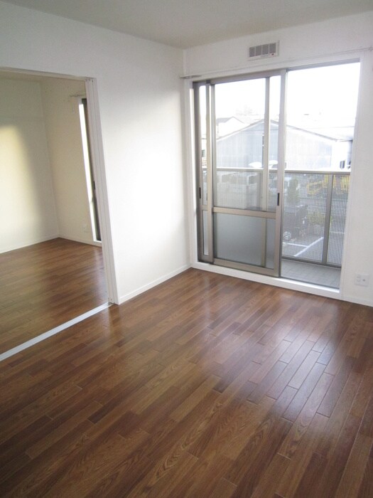 物件内観写真5　(居室)