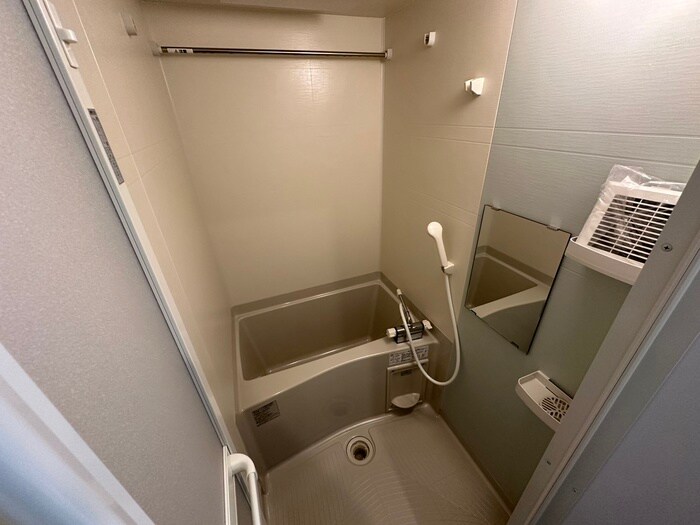 F asecia Damiaのバス