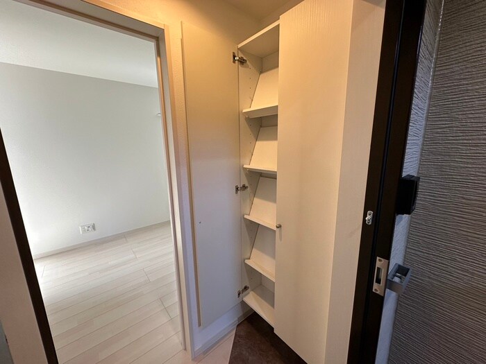 物件内観写真17　(靴箱)