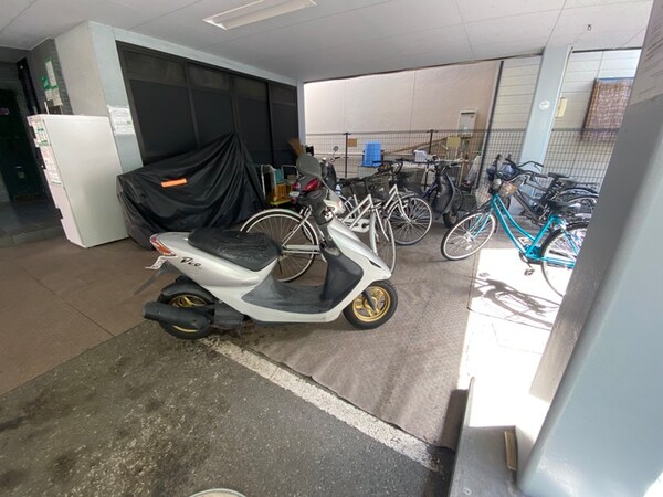 駐輪場