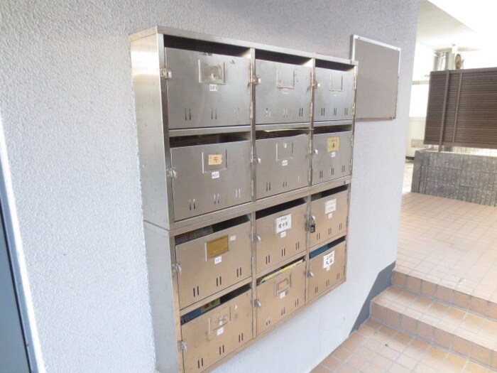 物件外観写真4　(建物設備)