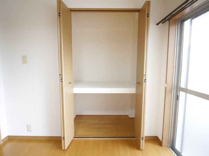 物件内観写真17　(収納)
