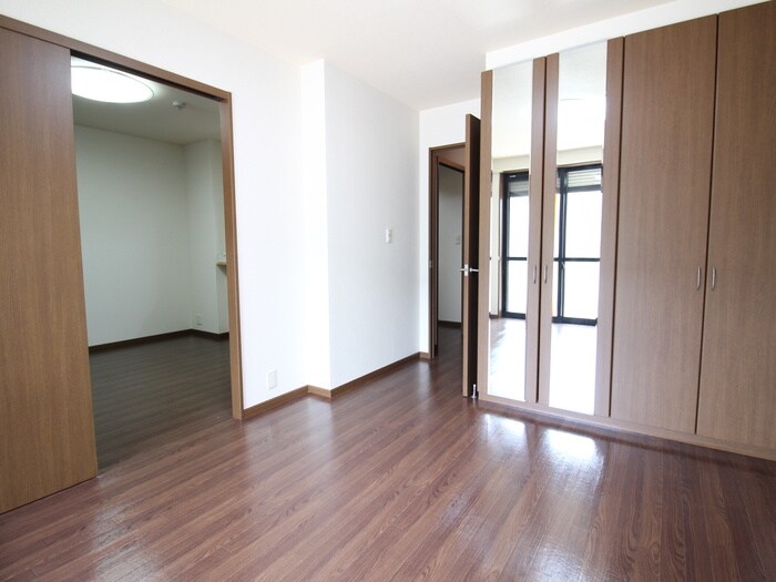 物件内観写真8　(居室)