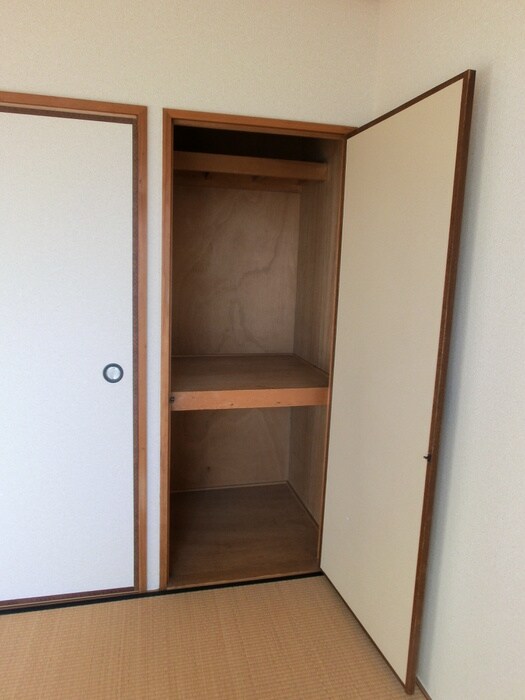 物件内観写真10　(収納)