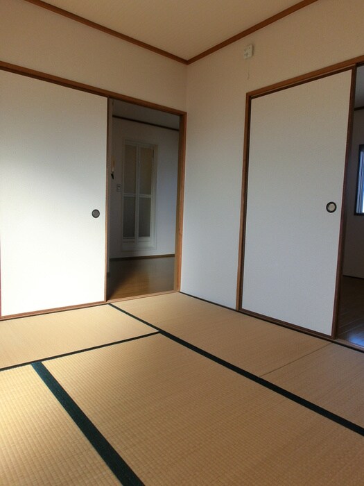 物件内観写真11　(居室)