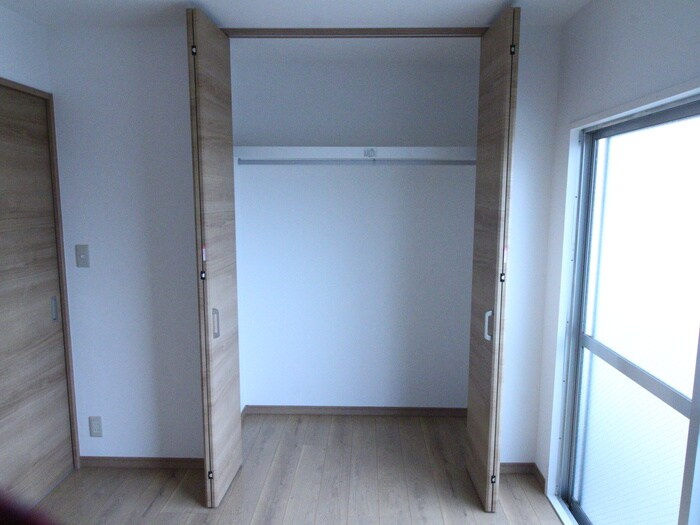 物件内観写真18　(収納)