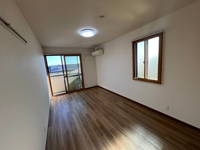 物件内観写真10　(居室)