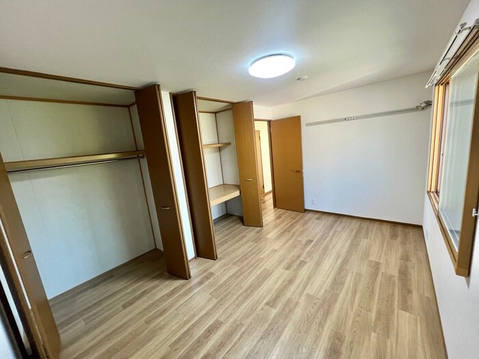 物件内観写真11　(居室)