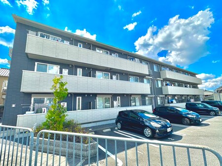 ノイエ南草津外観写真