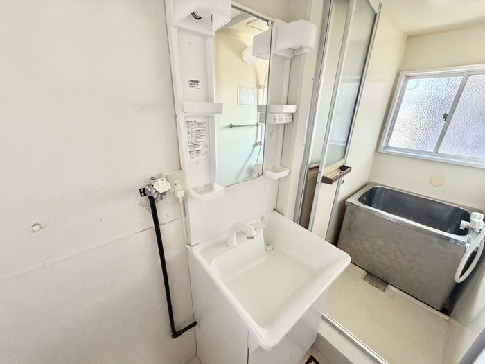 物件内観写真11　(洗面)