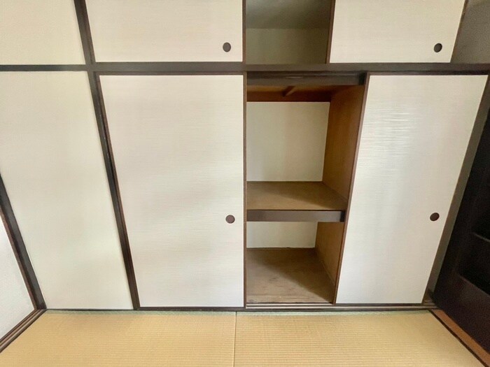物件内観写真12　(収納)